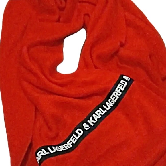 NWT Karl Lagerfeld Red Knit Name Logo Band Infinity Scarf - Picture 1 of 15